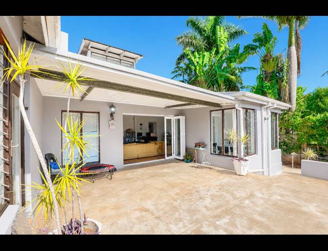 5 BEDROOM HOUSE FOR SALE IN GLENWOOD